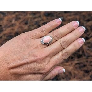 Native American Sterling Silver Pink Conch Shell Navajo Ring  Sz 7.25US**